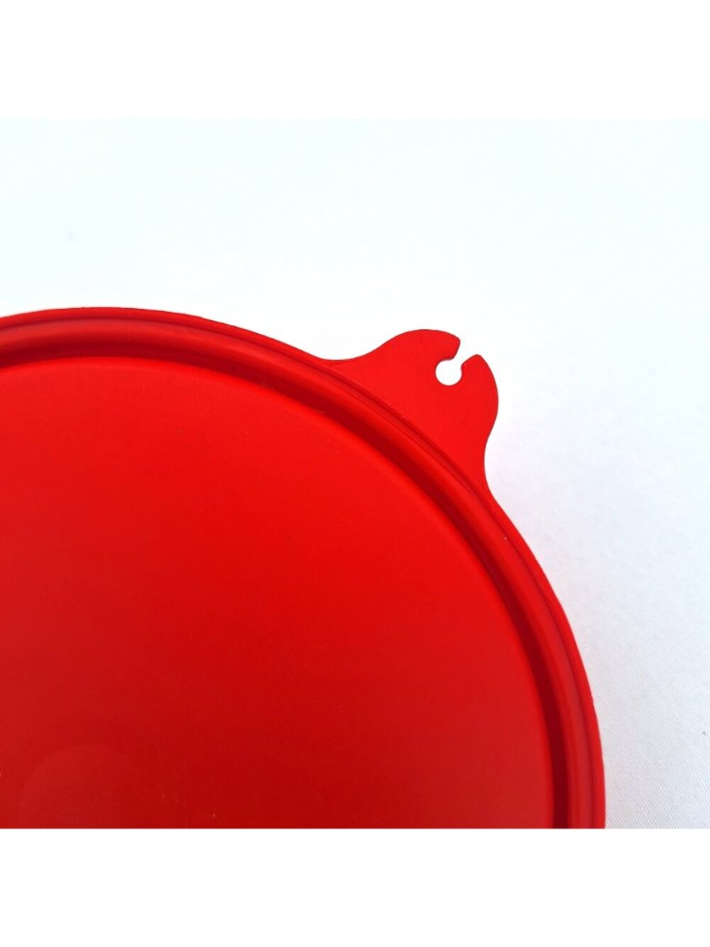 Tupperware Red R Tab Replacement Seal 1928-2 - Picture 4 of 7